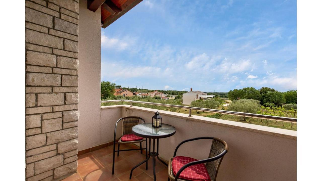 Holiday Home Bellavista Tar-Vabriga Luaran gambar