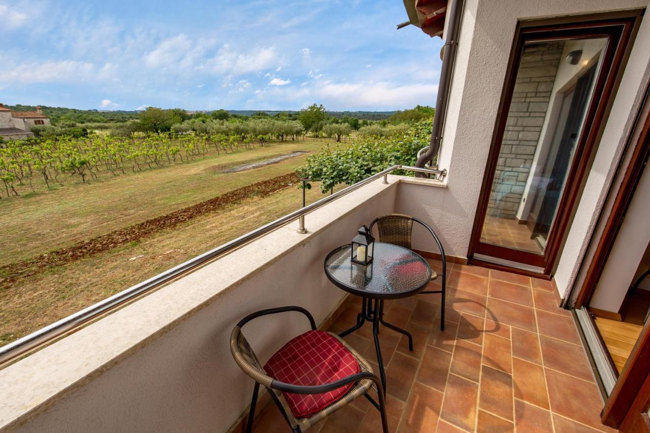 Holiday Home Bellavista Tar-Vabriga Luaran gambar